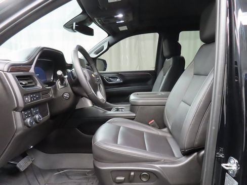 Used 2024 Chevrolet Tahoe LT image 9