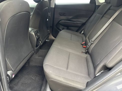 Used 2024 Hyundai Kona SEL AWD/4WD image 32