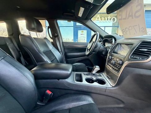 Used 2018 Jeep Grand Cherokee Altitude AWD/4WD image 21