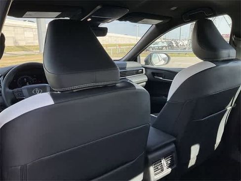 Certified 2025 Toyota Camry SE image 15