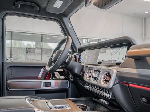 Used 2025 Mercedes-Benz G 580 w/ EQ Technology image 18