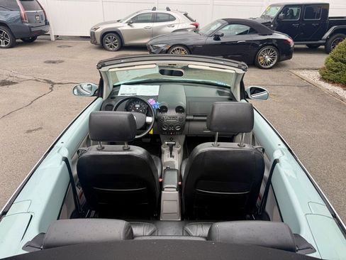 Used 2004 Volkswagen Beetle GLS FWD image 32