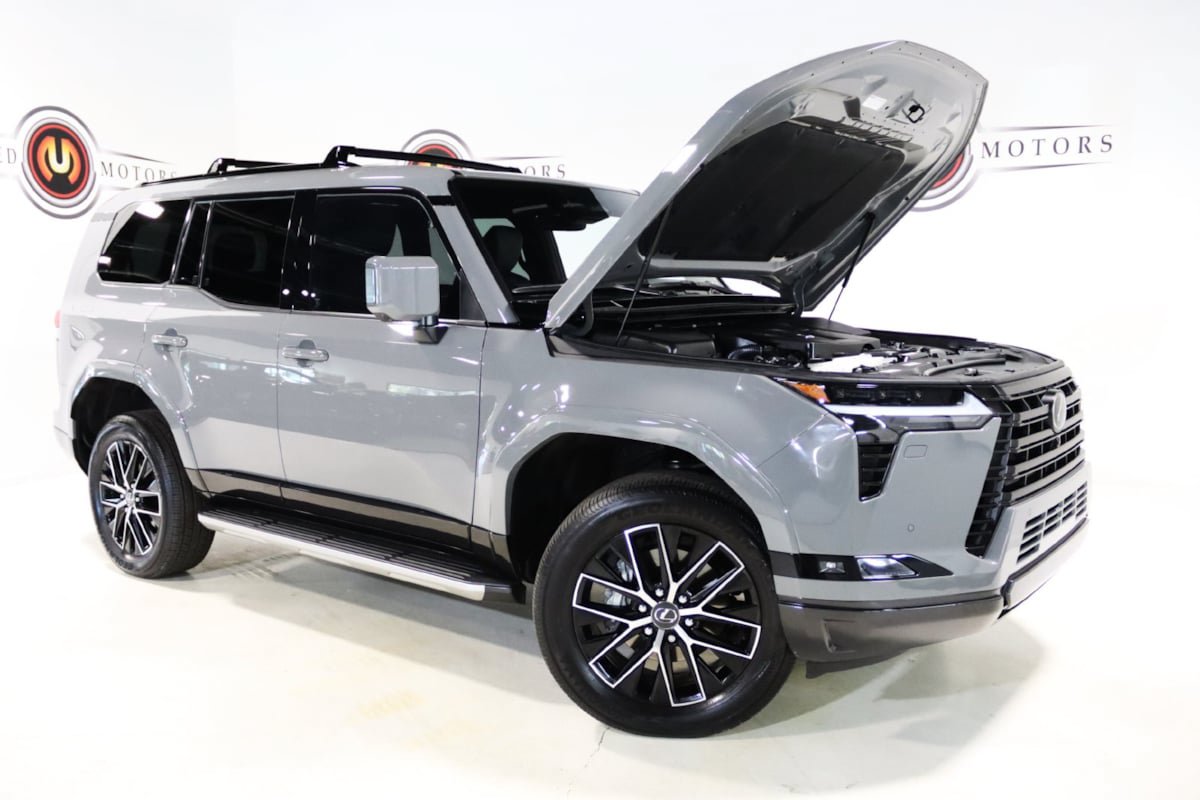 Used 2024 Lexus GX 550 w/ Accessory Package (2T) AWD/4WD image 30
