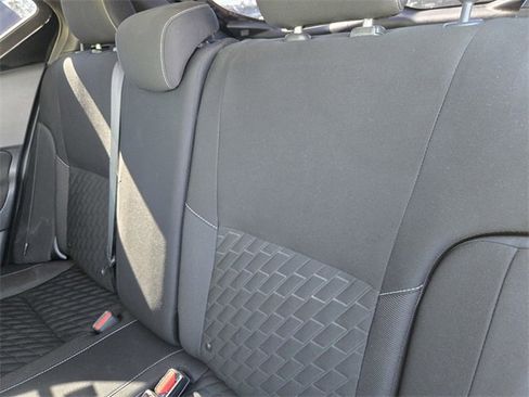 Used 2022 Nissan Kicks SV image 12