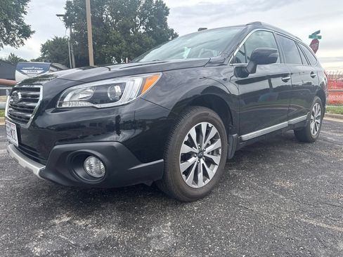 Used 2017 Subaru Outback 2.5i Touring AWD/4WD image 7