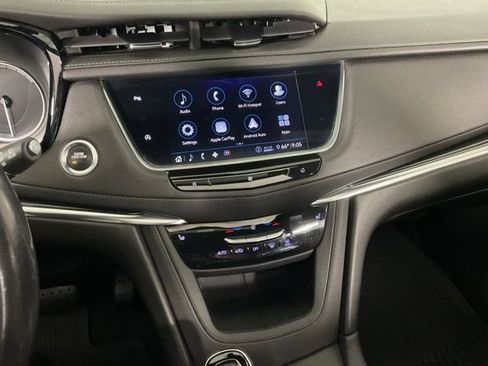 Used 2020 Cadillac XT5 Premium Luxury FWD image 22