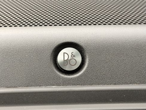 New 2025 Ford F150 Lariat w/ Equipment Group 501A Mid image 17