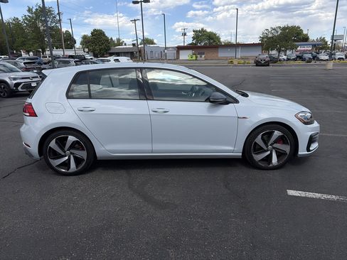 Used 2018 Volkswagen GTI SE w/ SE Leather Package FWD image 5