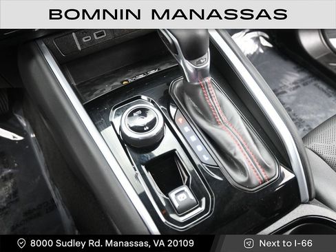 Used 2024 Chevrolet Colorado Z71 w/ Z71 Convenience Package 2 image 15