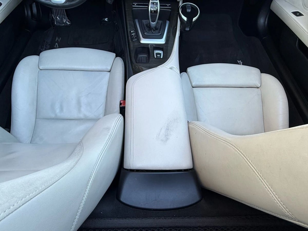 Used 2011 BMW Z4 sDrive35i RWD image 47