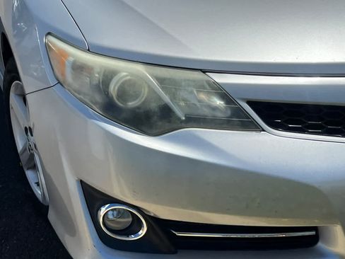 Used 2012 Toyota Camry SE FWD image 14