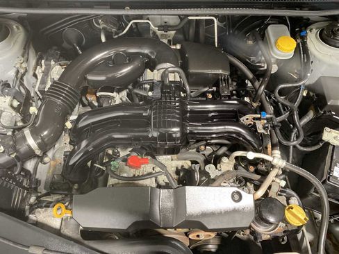 Used 2015 Subaru Crosstrek 2.0i Limited image 9