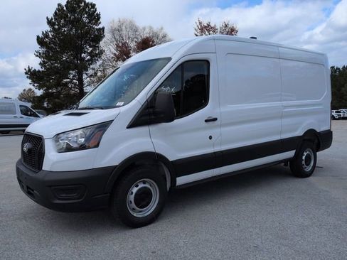 New 2026 Ford Transit 250 148 Medium Roof w/ Load Area Protection Package RWD image 7