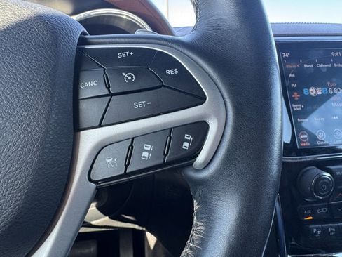 Used 2019 Jeep Grand Cherokee Summit image 23