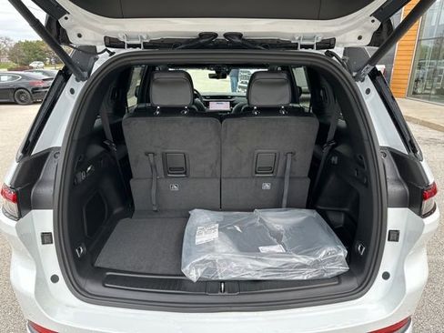 New 2026 Jeep Grand Cherokee L Limited AWD/4WD image 10