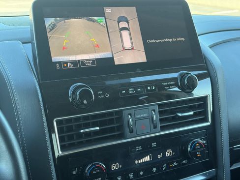 Used 2024 INFINITI QX80 Luxe image 25