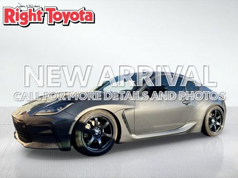 Used 2022 Toyota GR86 RWD image 1