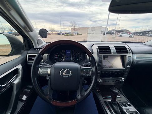 Used 2017 Lexus GX 460 Luxury image 7