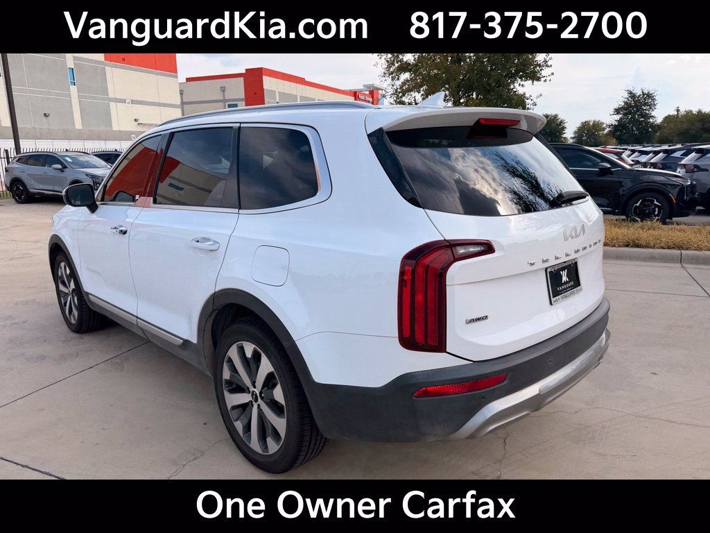 Certified 2022 Kia Telluride S AWD/4WD image 2