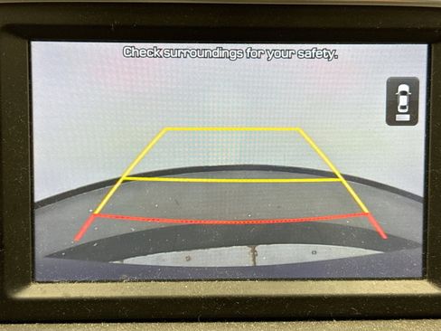 Used 2019 Hyundai Santa Fe SE AWD/4WD image 10