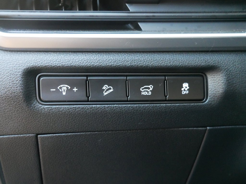 Used 2025 Kia Telluride S AWD/4WD image 16