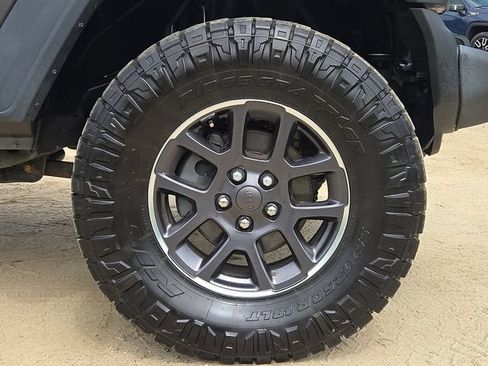 Used 2018 Jeep Wrangler Unlimited Sport S AWD/4WD image 27