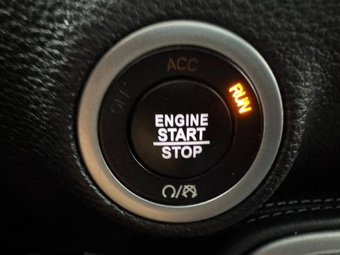 Used 2022 Dodge Challenger SXT w/ Blacktop Package AWD/4WD image 20