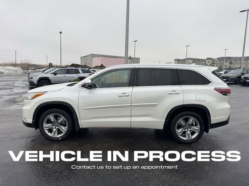 Used 2016 Toyota Highlander Limited Platinum image 6