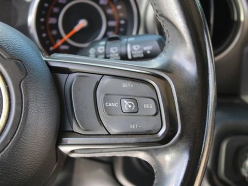 Used 2018 Jeep Wrangler Unlimited Sport S AWD/4WD image 20