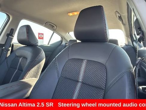Certified 2025 Nissan Altima 2.5 SR AWD/4WD image 11