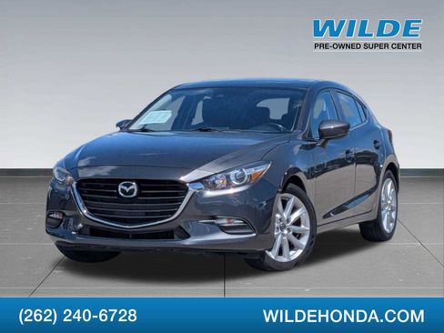Used 2017 MAZDA MAZDA3 Touring FWD image 1