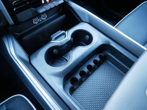 Used 2025 RAM 1500 Laramie image 24