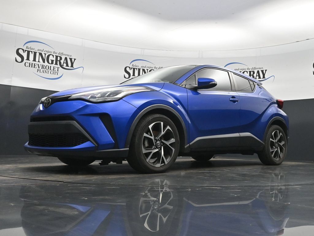 Used 2021 Toyota C-HR XLE FWD image 28
