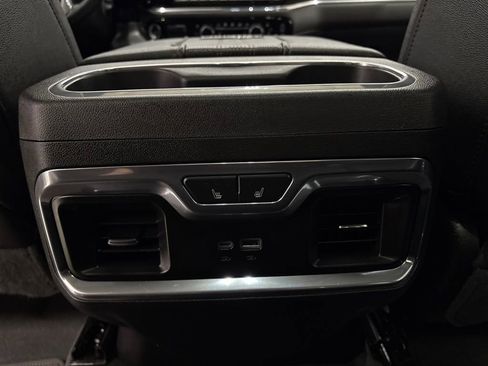 Used 2024 Chevrolet Silverado 2500 High Country w/ High Country Premium Package AWD/4WD image 37