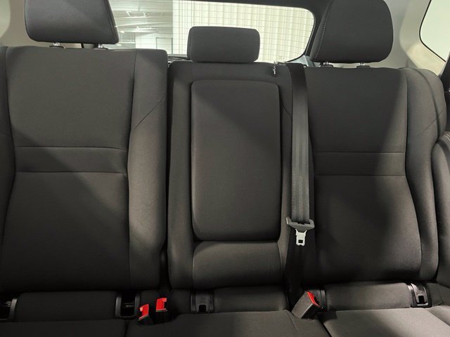 Used 2024 Nissan Rogue S FWD image 12