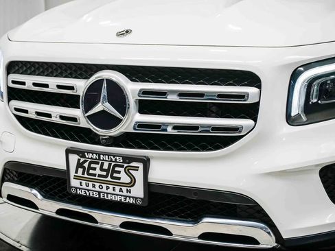 Used 2023 Mercedes-Benz GLB 250 image 8