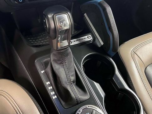 Used 2024 Ford Bronco Wildtrak AWD/4WD image 24