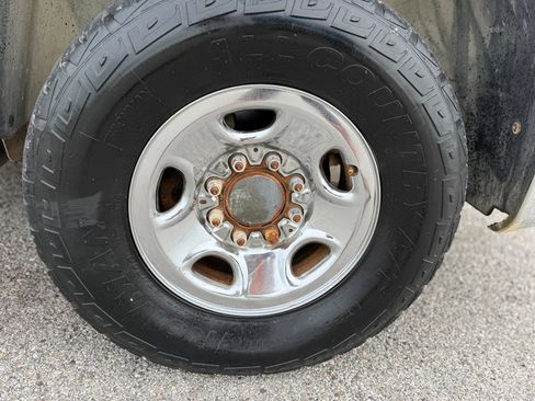 Used 2007 Chevrolet Silverado 2500 W/T w/ LS Package image 18