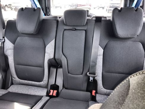 New 2025 Ford Bronco 4-Door image 21