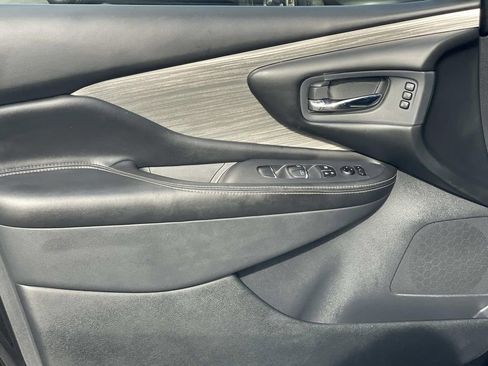 Used 2018 Nissan Murano Platinum w/ Cargo Package image 23