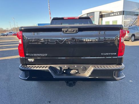 Used 2024 Chevrolet Silverado 1500 Custom image 4
