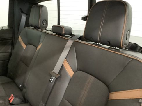 Used 2023 GMC Canyon AT4 image 7