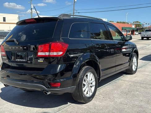 Used 2017 Dodge Journey SXT w/ Comfort/Convenience Group image 13