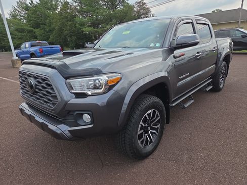 Certified 2021 Toyota Tacoma TRD Sport AWD/4WD image 7