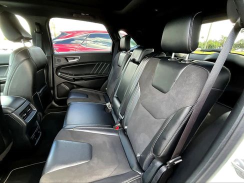 Used 2020 Ford Edge ST image 20