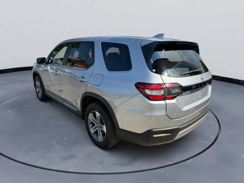 Used 2024 Honda Pilot EX-L image 3