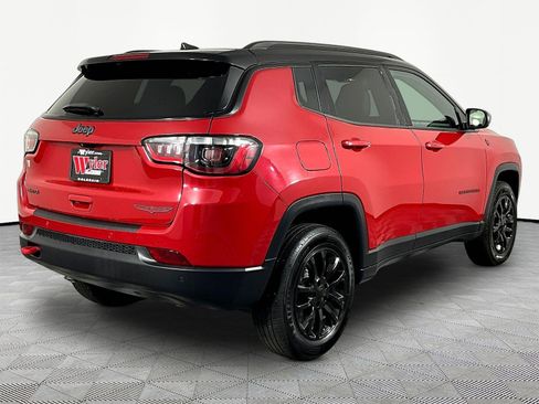 Used 2023 Jeep Compass Trailhawk AWD/4WD image 6