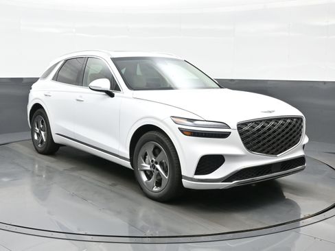 New 2026 Genesis GV70 2.5T Select image 8