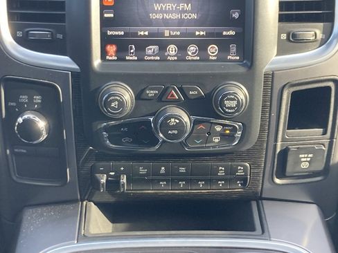 Used 2016 RAM 3500 Laramie Longhorn image 19