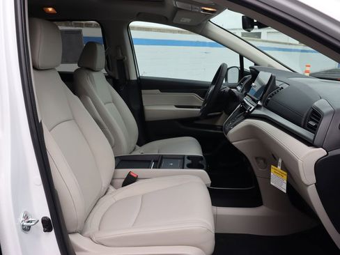 Used 2026 Honda Odyssey EX-L image 21